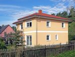 Deutsche-Politik-News.de | Diese Villa Verona kann am 23./24. August in Biesenthal besichtigt werden. Foto: Roth-Massivhaus